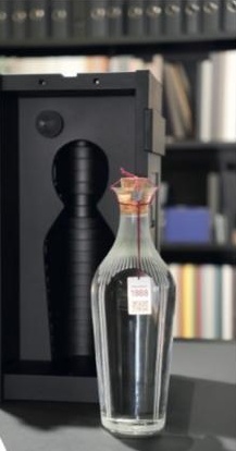 Sarkophag · Lalique-Flasche